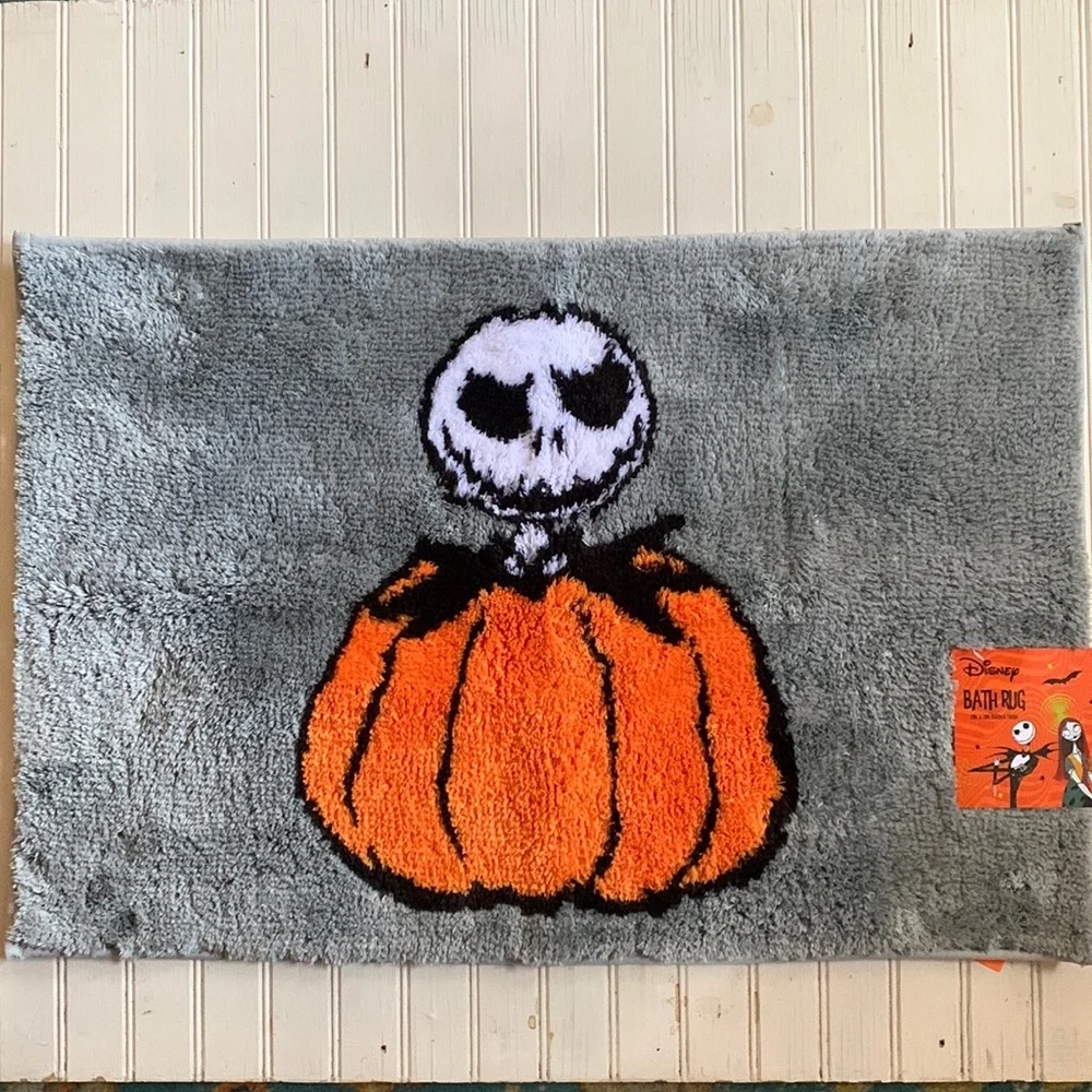 Disney: Halloween theme bathroom rug